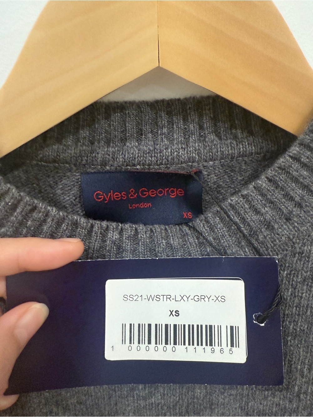 Princess Diana Relaxed Crewneck Sweater in Grey and Dusty Pink - 'I'M A LUXURY' - Picture 8 of 13